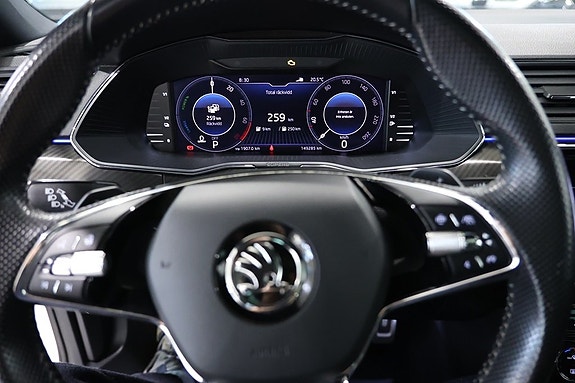 Skoda Superb 23 of 23