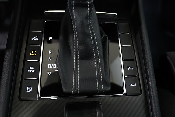 Skoda Superb 13 of 23