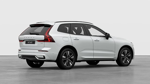 Volvo XC60 8 of 26