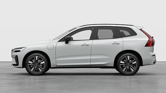 Volvo XC60 4 of 26