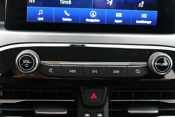 Ford Kuga 17 of 21