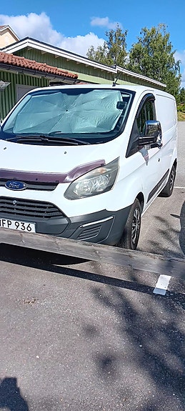 Ford Transit Custom 2 of 6