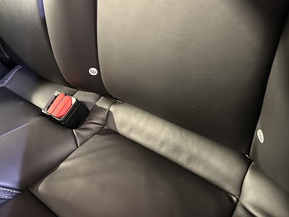 Volvo V40 9 of 16