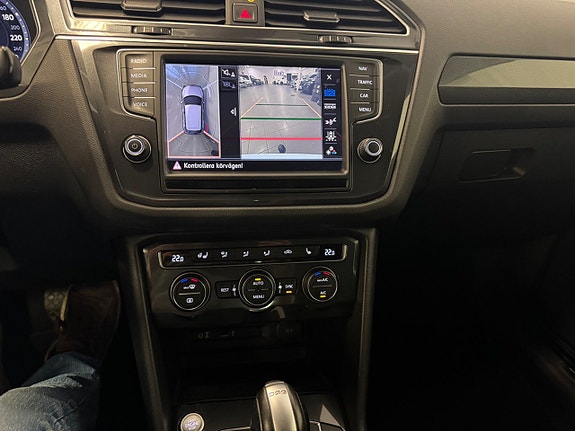Volkswagen Tiguan 10 of 12