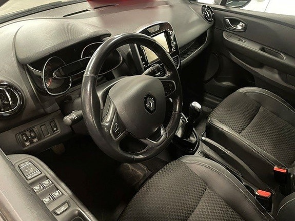 Renault Clio 2 of 3