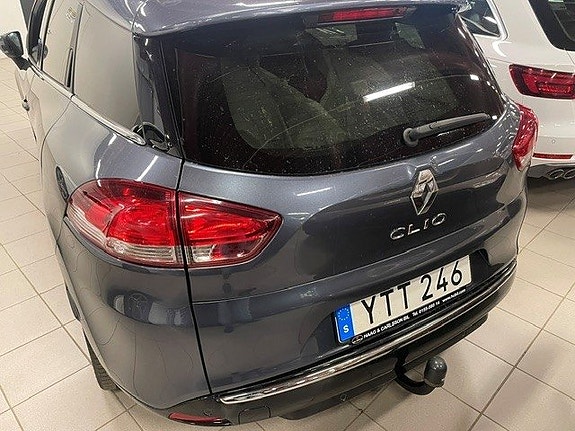 Renault Clio 3 of 3