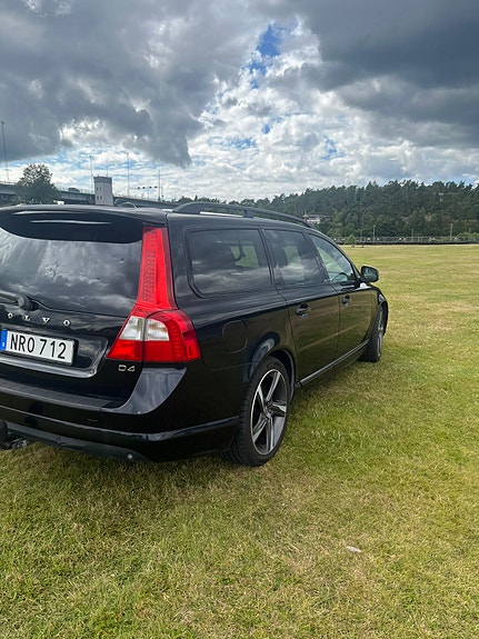 Volvo V70 4 of 4