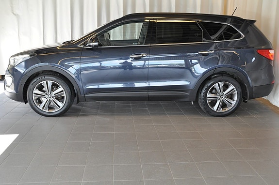 Hyundai Grand Santa Fe 2 of 18