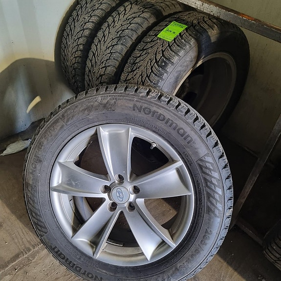 Hyundai Grand Santa Fe 18 of 18