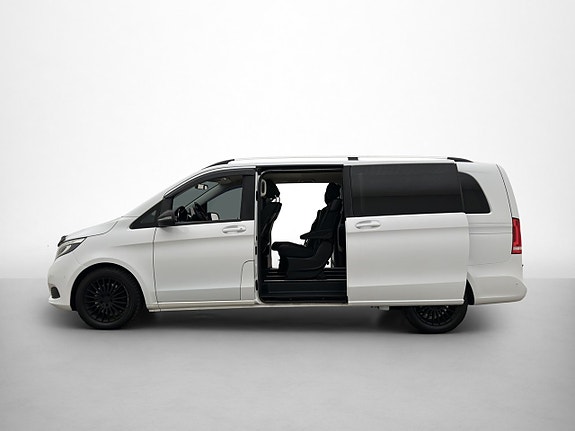 Mercedes-Benz V220 d 12 of 30
