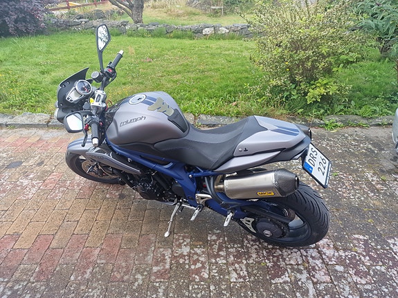 Triumph SPEED  Triple 1050 LE 3 of 5