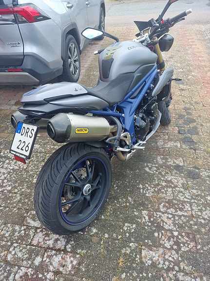 Triumph SPEED  Triple 1050 LE 4 of 5