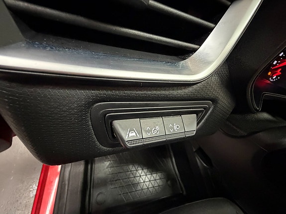 Renault Clio 15 of 22