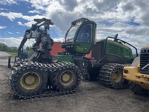 John Deere 1270G 2 of 10