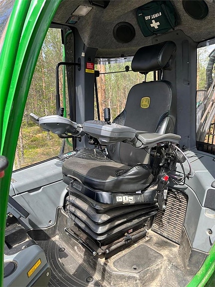 John Deere 1510G 9 of 9