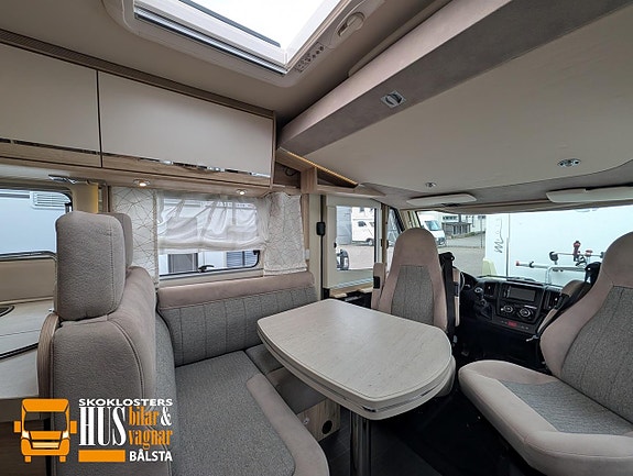 Eura Mobil IL 720 QB Integra Line Alde 12 of 23