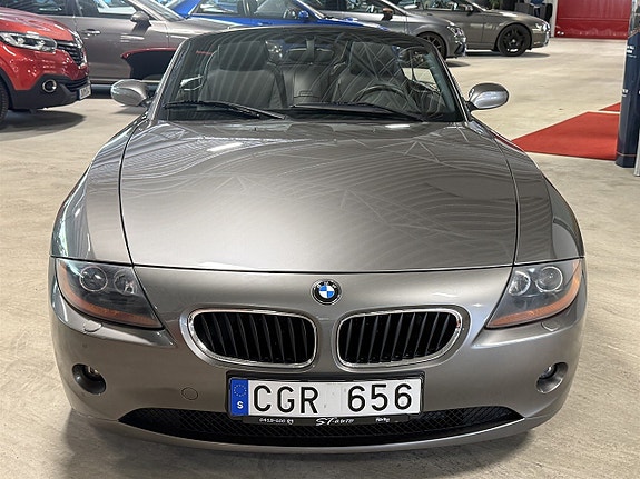 BMW Z4 2 of 8