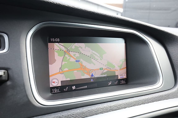 Volvo V40 Cross Country 22 of 30