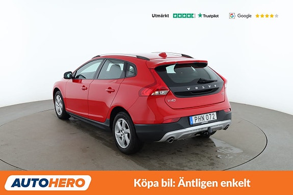 Volvo V40 Cross Country 3 of 30