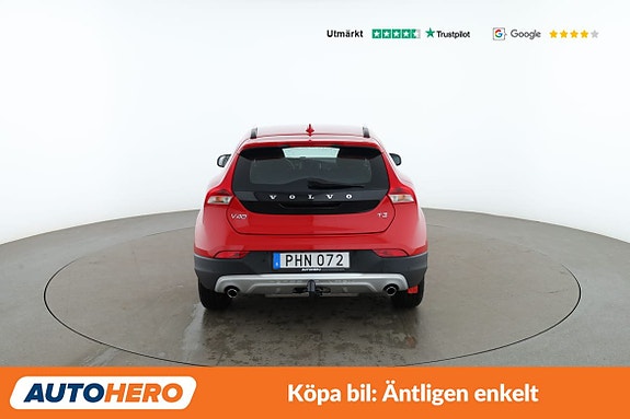 Volvo V40 Cross Country 4 of 30