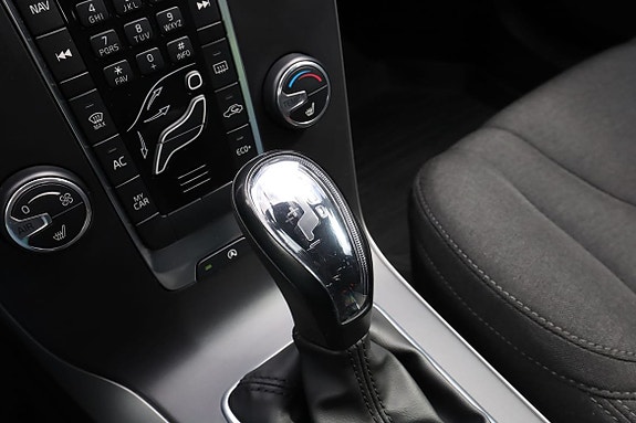 Volvo V40 Cross Country 26 of 30