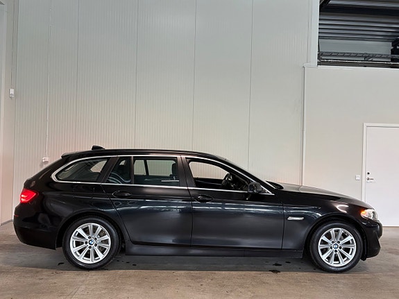 BMW 520d 2 of 17