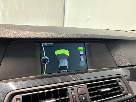 BMW 520d 13 of 17