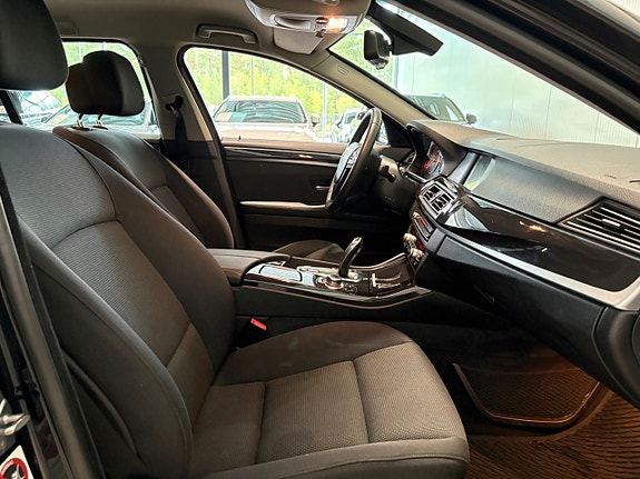 BMW 520d 12 of 17