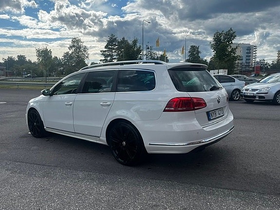 Volkswagen Passat 3 of 13