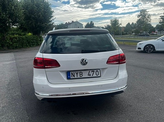 Volkswagen Passat 6 of 13