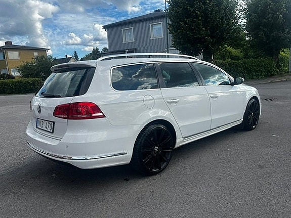 Volkswagen Passat 4 of 13