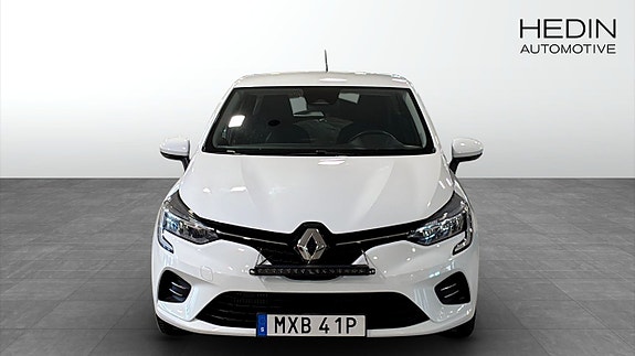 Renault Clio 8 of 9