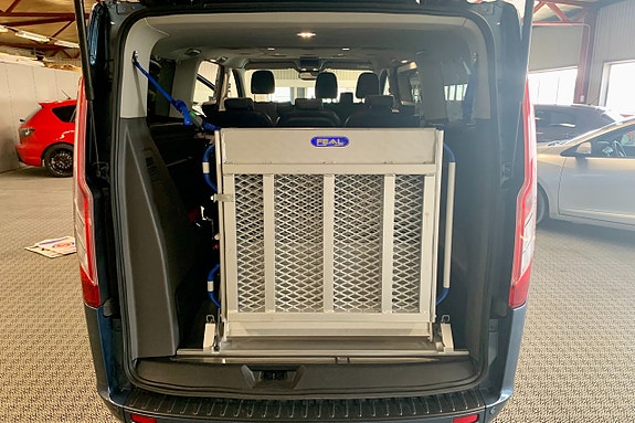 Ford Custom Tourneo 14 of 14