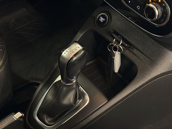 Renault Captur 17 of 23