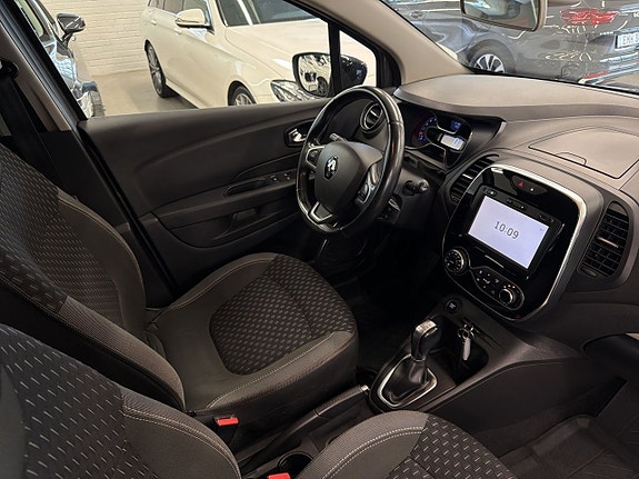 Renault Captur 16 of 23