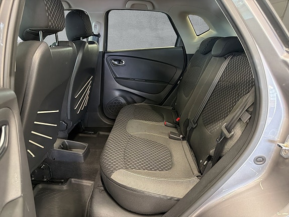 Renault Captur 11 of 23