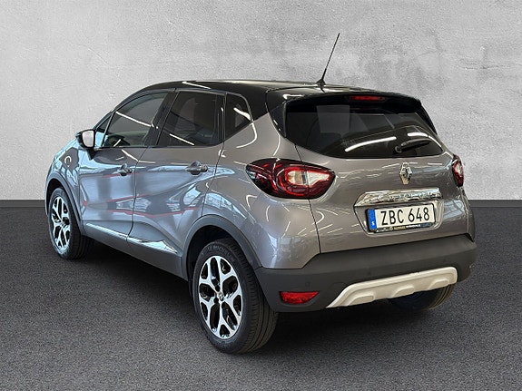 Renault Captur 3 of 23