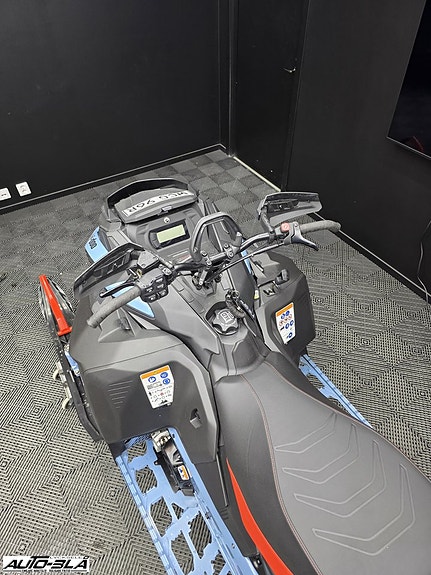 Ski-Doo (DEMO)Expedition Xtreme 850 E-TEC 154in3900mm 1.8in 46mm Cobra SilentD80 Electric 4 of 5