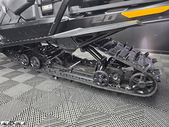 Ski-Doo Expedition SE 900 ACE Turbo R 8 of 8