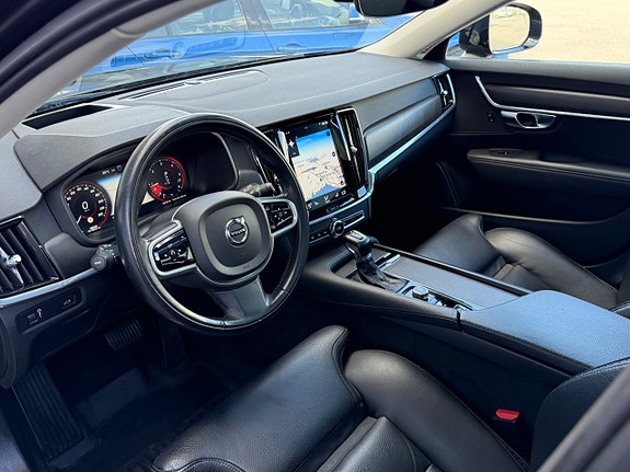 Volvo V90 Cross Country 8 of 19