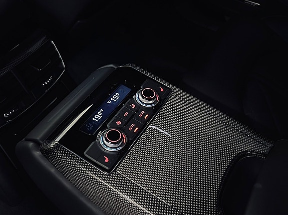 Audi S8 10 of 24