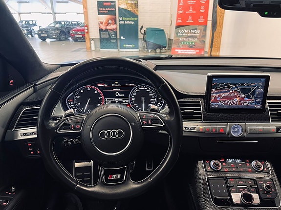 Audi S8 11 of 24