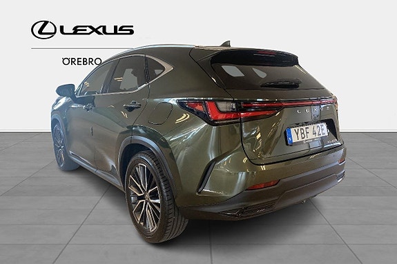 Lexus NX450h+ 4 of 11