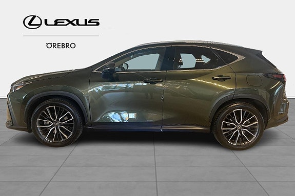 Lexus NX450h+ 3 of 11