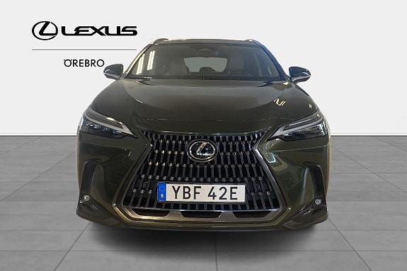 Lexus NX450h+ 2 of 11