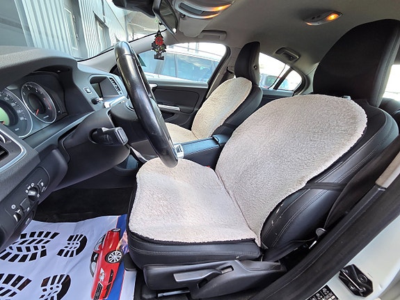 Volvo S60 14 of 14