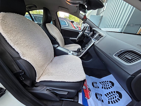 Volvo S60 9 of 14
