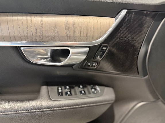 Volvo V90 Cross Country 18 of 18