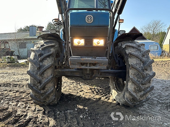 Traktor New Holland 7740 + Frontlastare 16 of 27