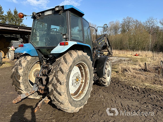 Traktor New Holland 7740 + Frontlastare 7 of 27